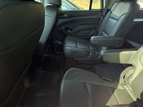 Used 2020 Chevrolet Tahoe LT w/ Off-Road Package AWD/4WD image 9