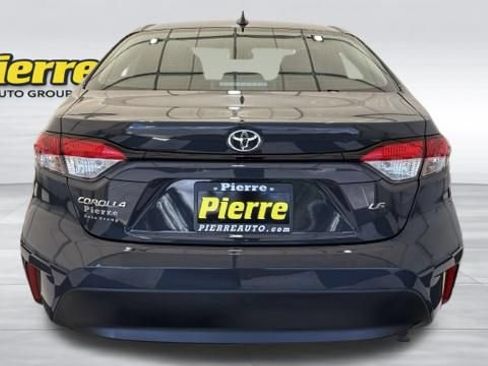 Used 2024 Toyota Corolla LE FWD image 3