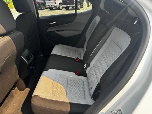 Used 2023 Chevrolet Equinox LT AWD/4WD image 10