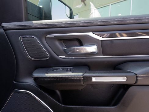 Used 2019 RAM 1500 Laramie AWD/4WD image 44