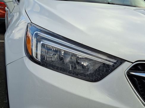 Certified 2022 Buick Encore Preferred w/ Safety Package image 9