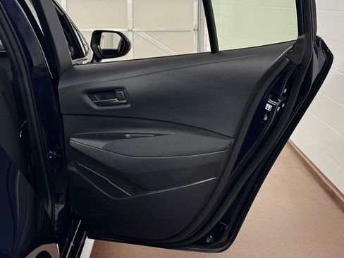 Used 2025 Toyota Corolla LE w/ LE Premium Package FWD image 34