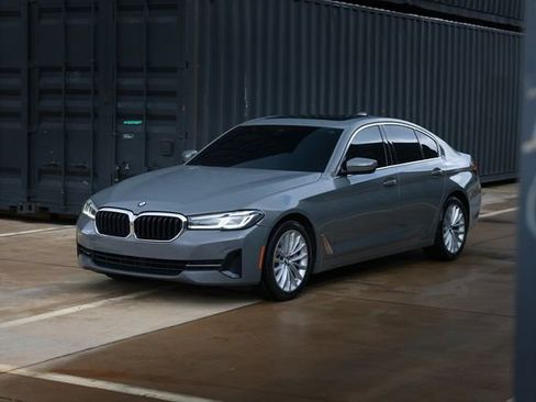 Used 2021 BMW 530i w/ Convenience Package image 35