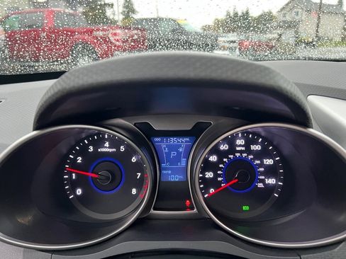 Used 2014 Hyundai Veloster image 29