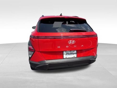 Used 2025 Hyundai Kona SEL FWD image 5