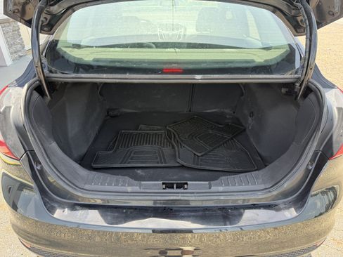 Used 2013 Ford Focus SE FWD image 34