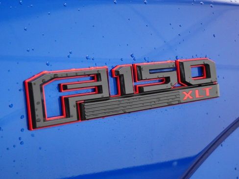 Used 2018 Ford F150 XLT w/ Equipment Group 302A Luxury image 10