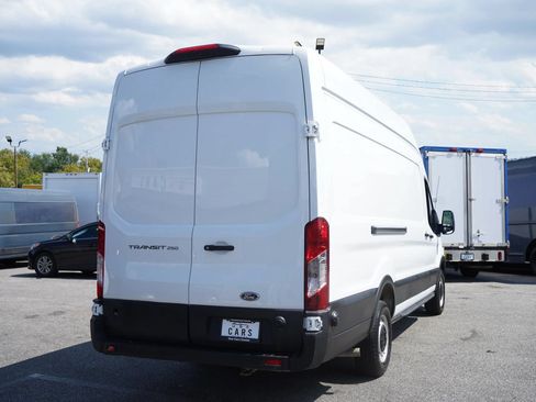 Used 2025 Ford Transit 250 148 High Roof Extended RWD image 9
