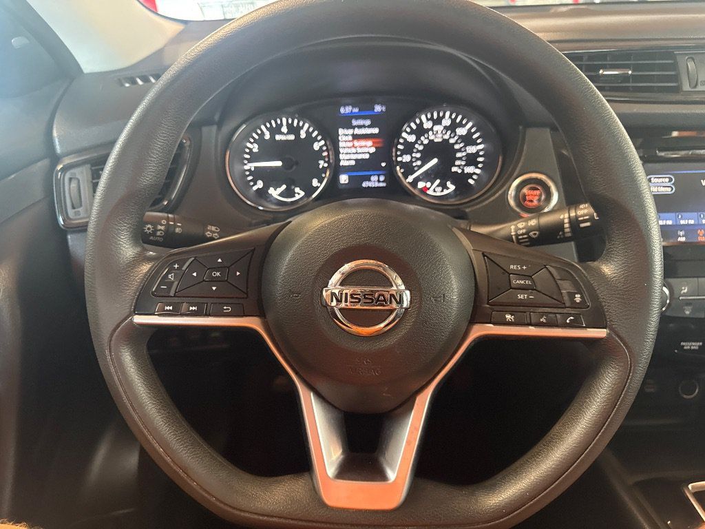 Used 2020 Nissan Rogue SV AWD/4WD image 13