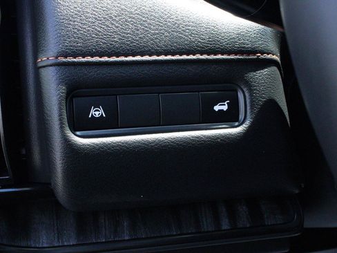 Used 2025 Nissan Armada PRO-4X AWD/4WD image 15