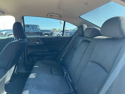 Used 2015 Honda Accord LX image 23