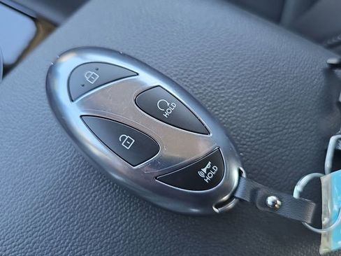 New 2026 Hyundai Elantra Limited FWD image 33