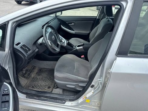 Used 2012 Toyota Prius Two FWD image 6