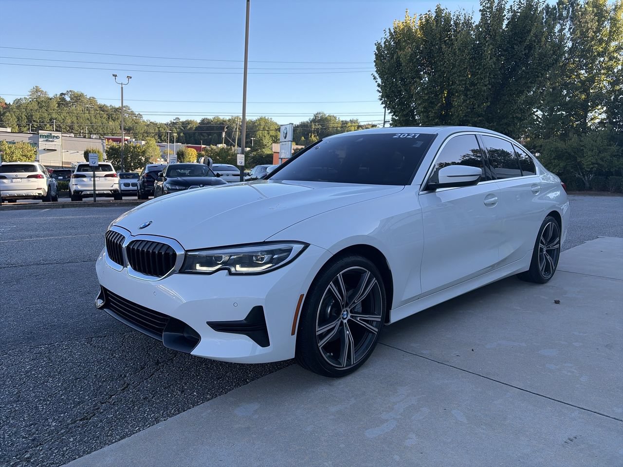Used 2021 BMW 330i Sedan w/ Premium Package RWD image 4
