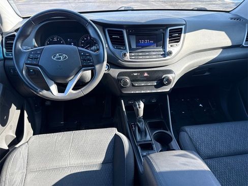 Used 2016 Hyundai Tucson Sport image 16