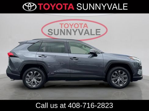 Used 2023 Toyota RAV4 XLE Premium AWD/4WD image 10