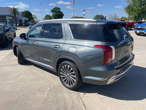 Used 2024 Hyundai Palisade Calligraphy image 4