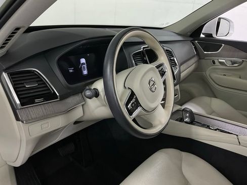Certified 2023 Volvo XC90 B6 Plus w/ Protection Package Premier AWD/4WD image 15