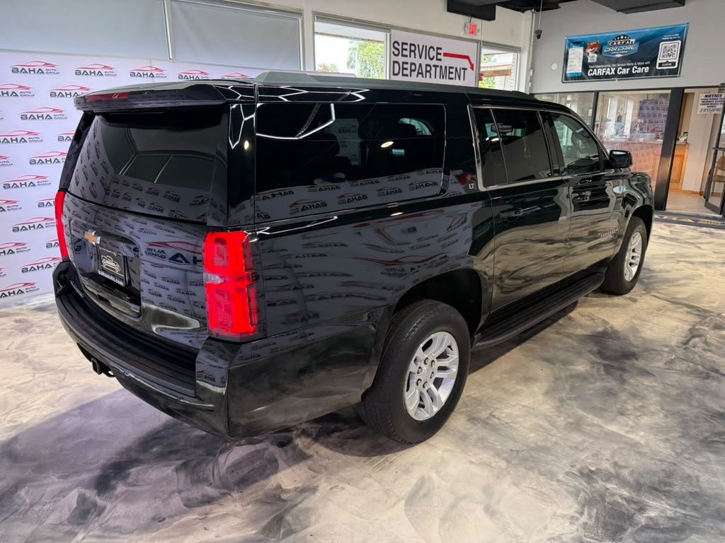 Used 2020 Chevrolet Suburban LT AWD/4WD image 3