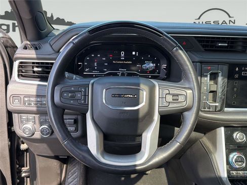 Used 2023 GMC Yukon XL Denali w/ Denali Reserve Package AWD/4WD image 15