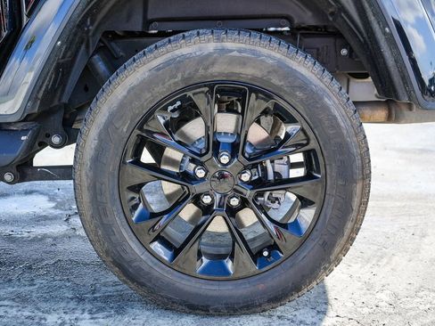 Certified 2022 Jeep Gladiator Overland image 12