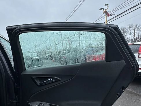 Used 2022 Chevrolet Malibu LT image 19