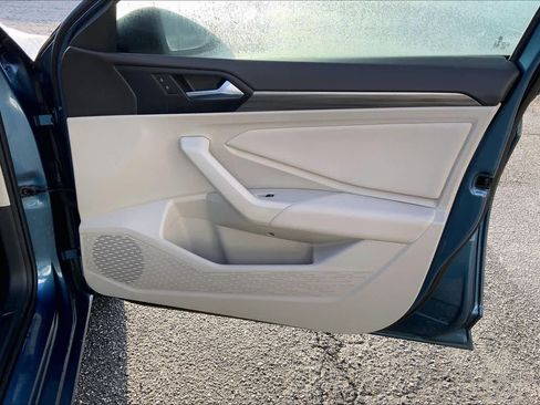 Used 2020 Volkswagen Jetta SEL image 21