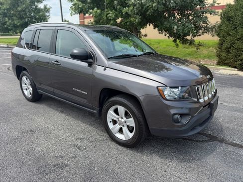 Used 2017 Jeep Compass Sport w/ Power Value Group AWD/4WD image 6
