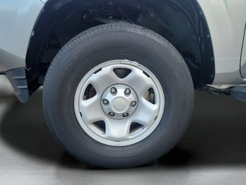 Certified 2023 Toyota Tacoma SR AWD/4WD image 25
