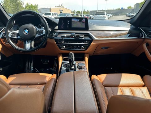 Used 2018 BMW 530i xDrive AWD/4WD image 17