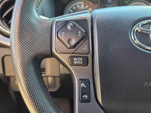 Used 2016 Toyota Tacoma TRD Sport w/ Premium & Technology Package image 33