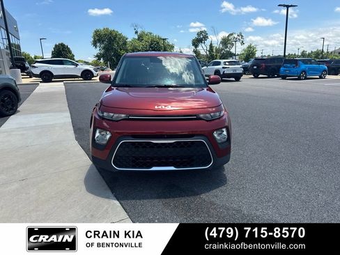 Certified 2022 Kia Soul LX FWD image 5