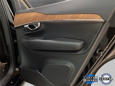 Used 2025 Volvo XC90 B6 Plus image 70