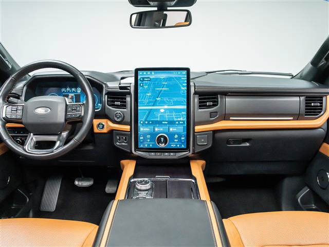 Used 2023 Ford Expedition Platinum AWD/4WD image 19