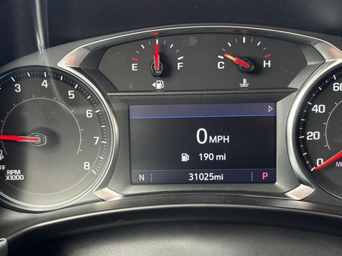 Used 2023 Chevrolet Equinox LT image 17