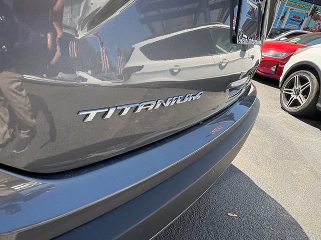 Used 2022 Ford Edge Titanium AWD/4WD image 11