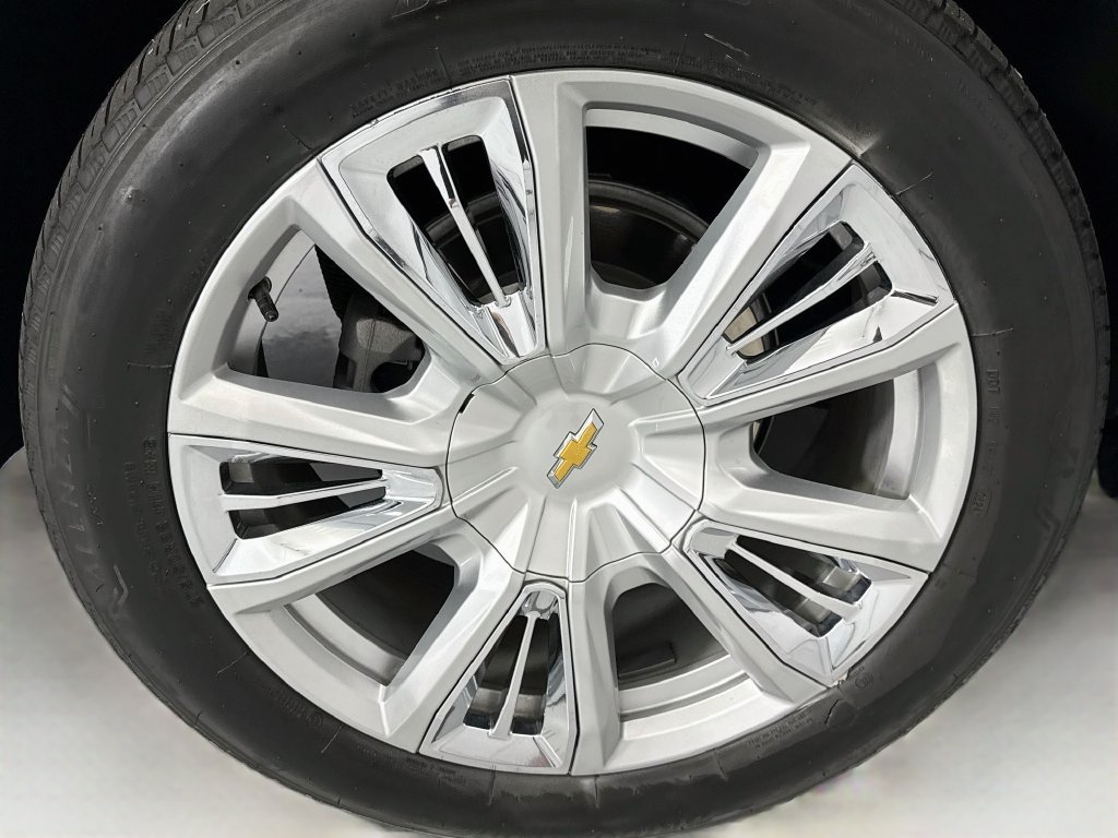 Used 2024 Chevrolet Tahoe High Country AWD/4WD image 32