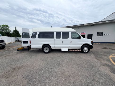 Used 2014 Ford E-350 and Econoline 350 Extended Super Duty w/ Power Group RWD image 6