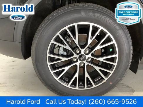 Used 2024 Ford Escape SE FWD image 9