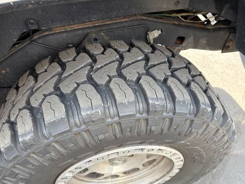 Used 2016 Jeep Wrangler Unlimited Rubicon AWD/4WD image 18