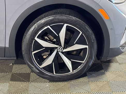 Used 2023 Volkswagen ID.4 Pro S image 23