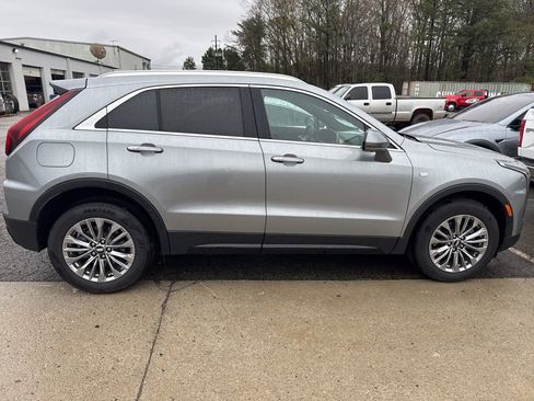 Certified 2025 Cadillac XT4 Premium Luxury image 9