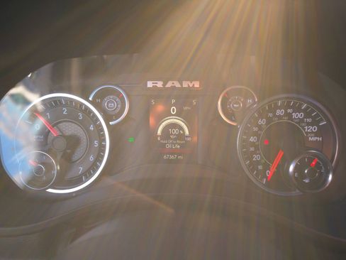 Used 2023 RAM 1500 Big Horn image 38