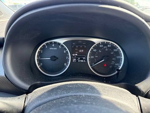 Used 2020 Nissan Kicks S FWD image 15