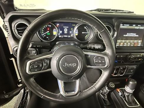 Used 2023 Jeep Wrangler Unlimited Sahara w/ Cold Weather Group AWD/4WD image 13