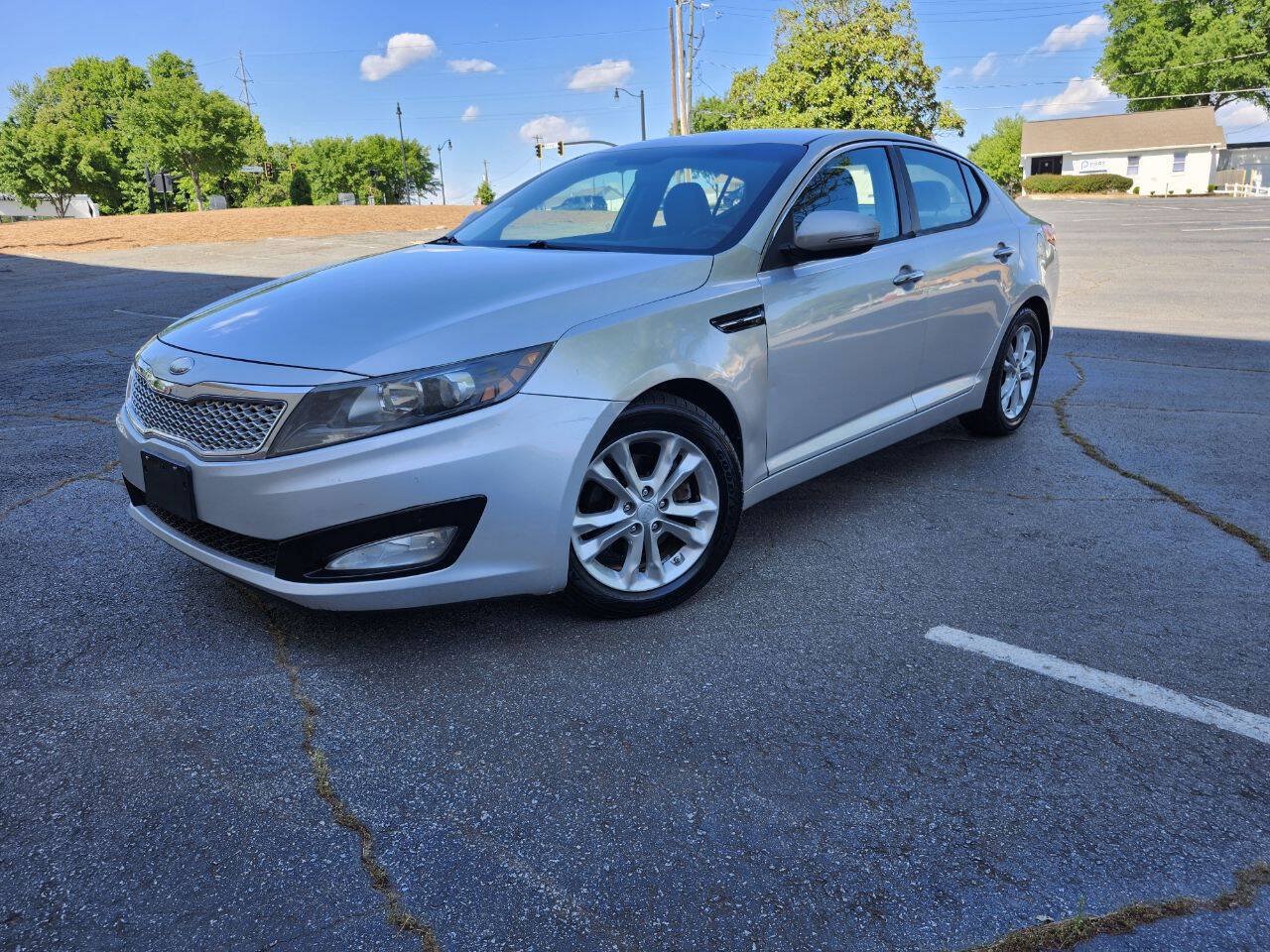 Used 2013 Kia Optima LX FWD image 4