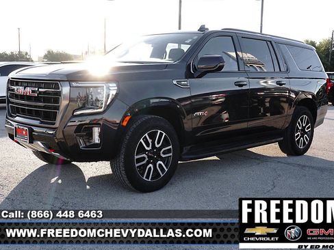 Used 2024 GMC Yukon XL AT4 image 3
