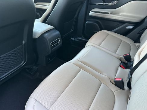 Used 2025 Lincoln Corsair FWD w/ Equipment Group 101A image 4