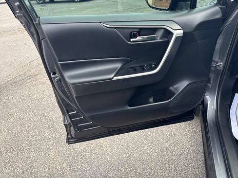 Used 2020 Toyota RAV4 XLE w/ All Weather Liner Package AWD/4WD image 12