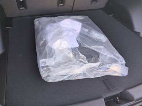 New 2026 Chevrolet Equinox EV LT image 33